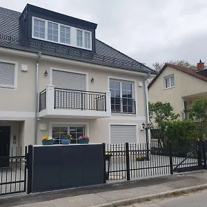 Helle 3 Souterrainwohnung In Einem Neubau-villa Deutschland